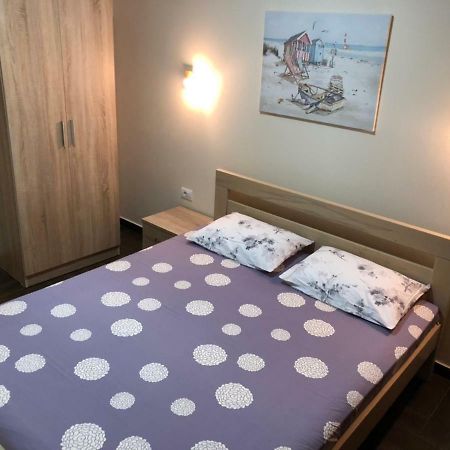 Apartment Family Ulcinj Exterior photo