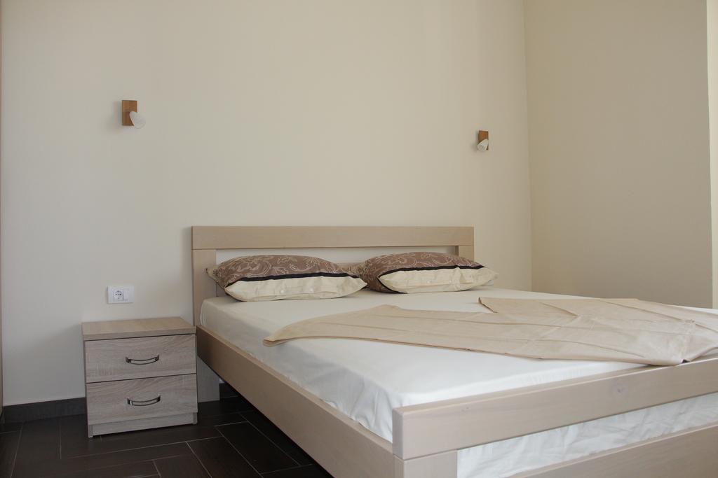 Apartment Family Ulcinj Exterior photo