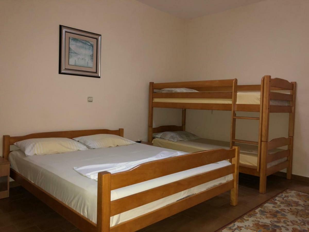 Apartment Family Ulcinj Exterior photo