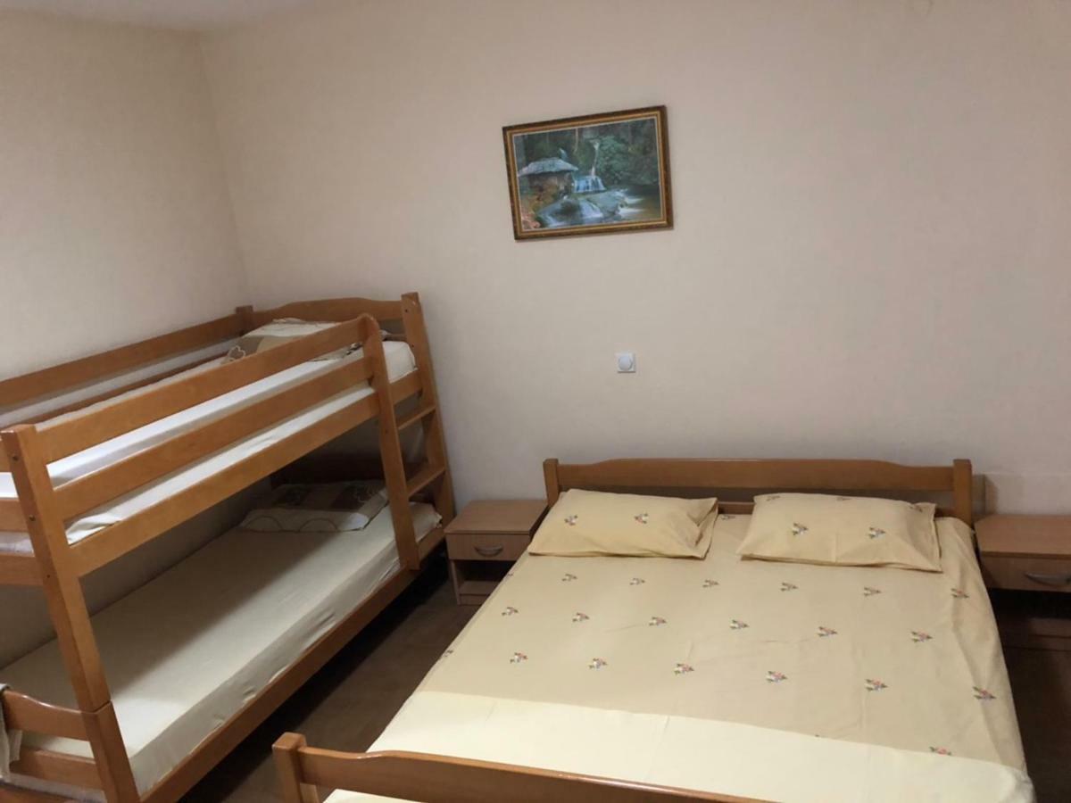 Apartment Family Ulcinj Exterior photo